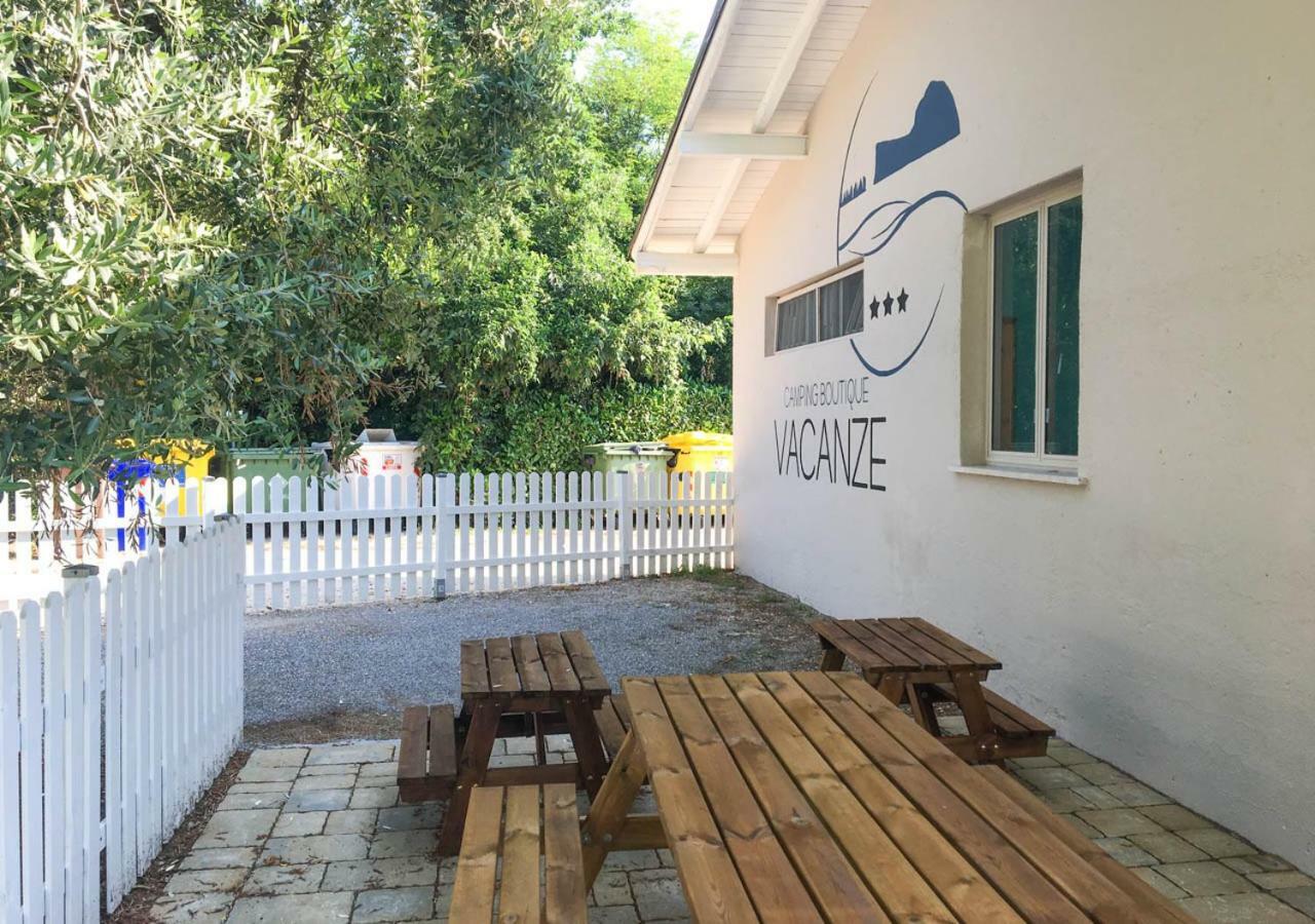 Vacanze Glamping Boutique 圣菲利斯·德尔·贝纳茨 外观 照片